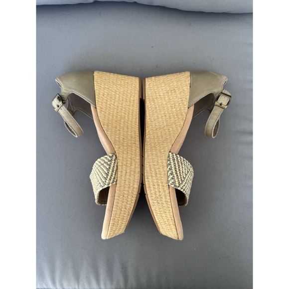 Clarks Wedge Sandals US 9M Natural Strappy Espadrille Raffia Comfort Platform - Picture 5 of 9